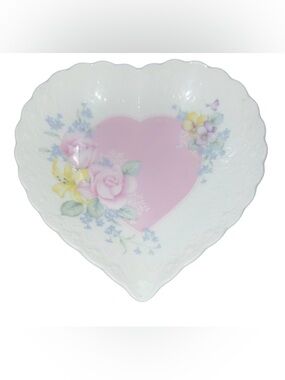 Mikasa Japan "From My Heart" Bone China Heart Dish - Scalloped Floral Trinket